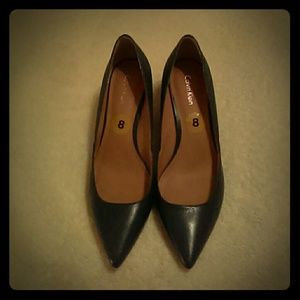 Navy blue Calvin Klein pumps